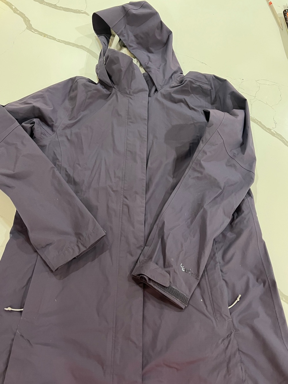 REI Size Medium Women Rainjacket